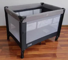 Compact Bassinet Travel Cot