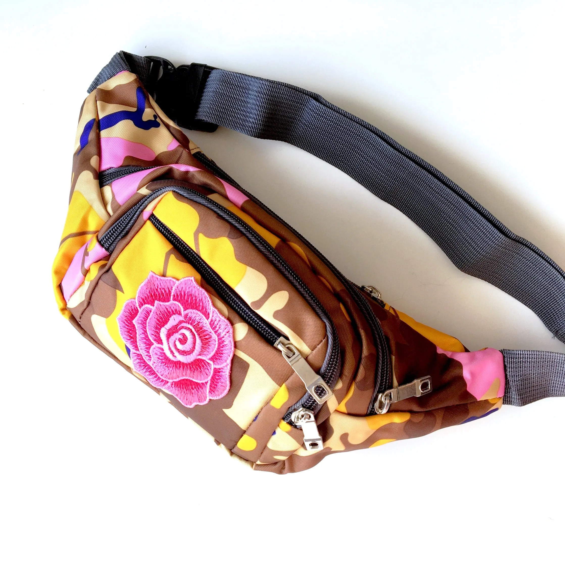 UNISEX CAMO ROSE BELT BAG